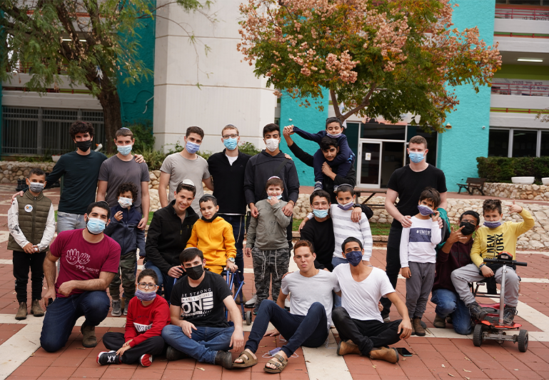 simcha-layeled-mobile-04